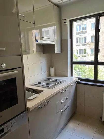 Apartament cu 2 camere decomandat, mobilat în Doamna Ghica
