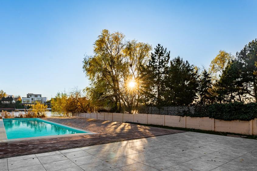Casă individuală cu 7 camere cu Piscina în Mogoșoaia