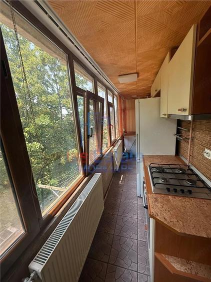 Apartament cu 2 camere decomandat în Filiași