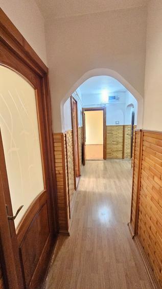 Apartament cu 3 camere decomandat în Micro 13