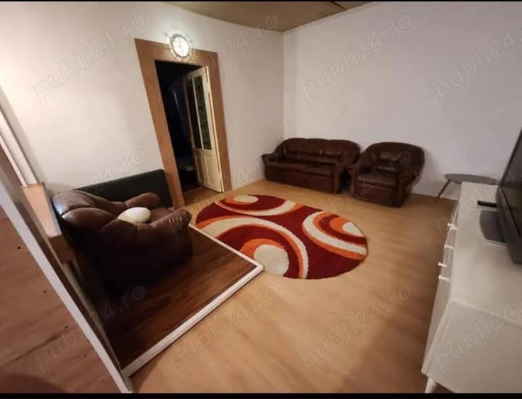Casă cu Teren 100 Mp în Central