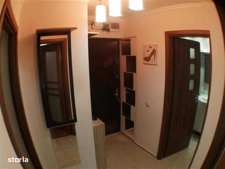 Apartament cu 2 camere decomandat în Cantemir
