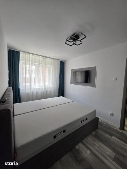 Apartament cu 2 camere decomandat în Exterior Vest