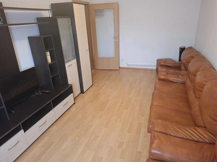 Apartament cu 2 camere decomandat în Astra
