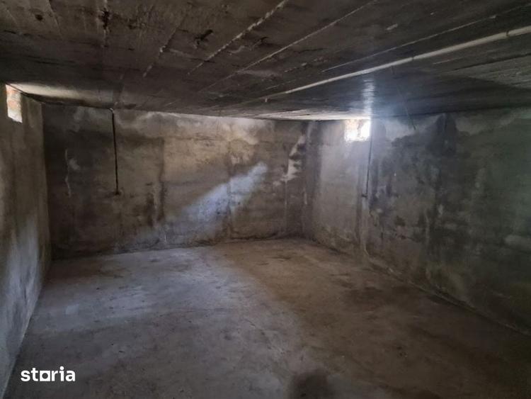 Casă cu 3 camere cu Teren 2096 Mp în Remetea Mare