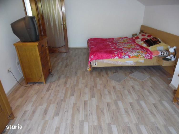 Casă cu 4 camere cu Teren 1700 Mp în Călugareni
