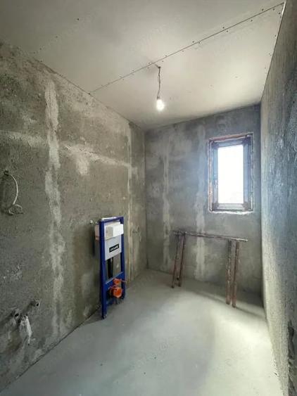 Casă cu 4 camere cu Teren 305 Mp în Ghiroda
