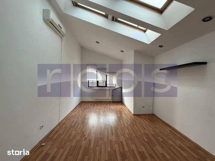 Casă cu 7 camere decomandat cu Teren 200 Mp în Floreasca
