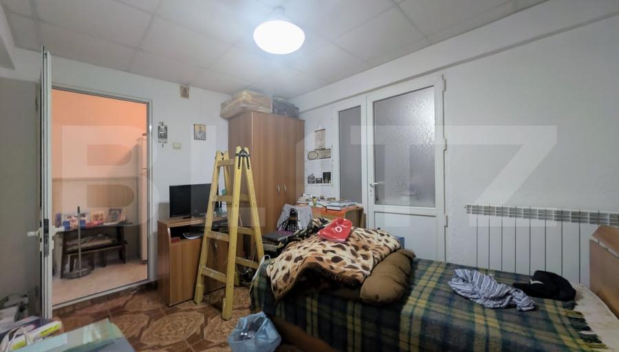 Apartament cu 4 camere decomandat, mobilat în Malu Roșu