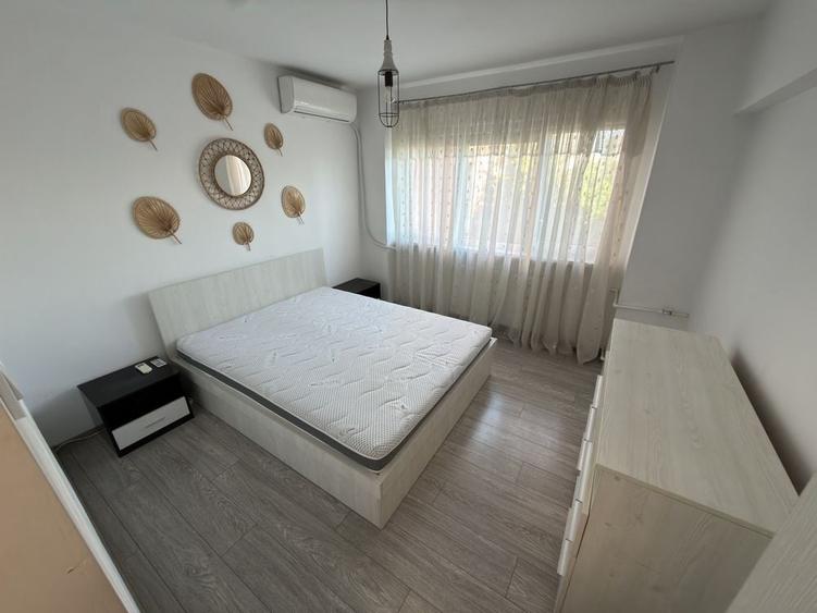 Apartament cu 3 camere decomandat în Progresul