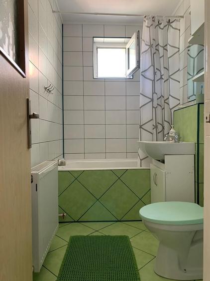 Apartament cu 3 camere decomandat în Dâmbu Pietros