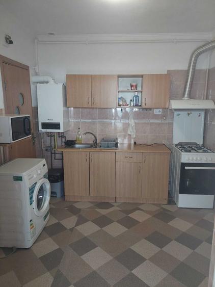 Apartament semidecomandat în Iris