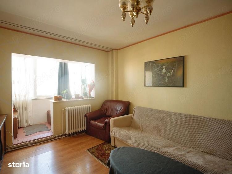 Apartament cu 4 camere în Mărgeanului