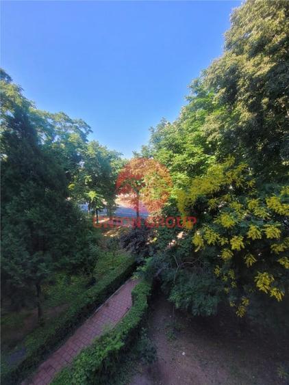 Garsonieră decomandată în City Park Mall