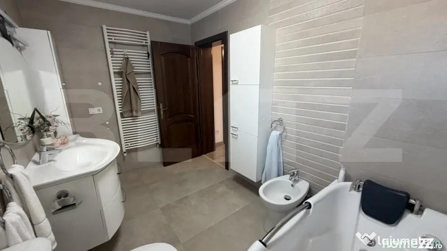Casă cu 4 camere cu Teren 380 Mp în Central