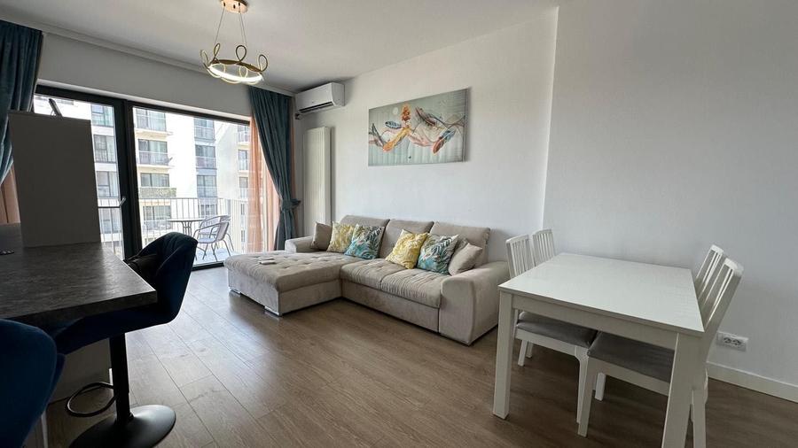 Apartament cu 3 camere decomandat în Central