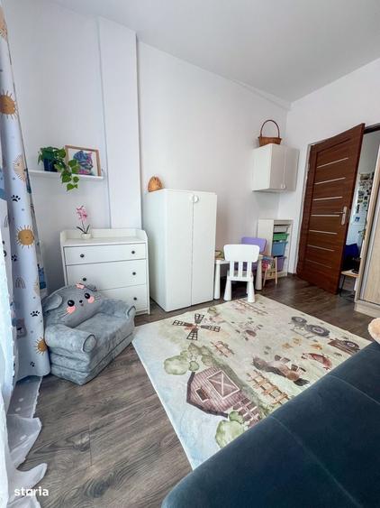 Apartament de 3 camere, 56 mp, parcare, str Tineretului - 1
