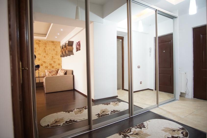 Apartament cu 2 camere semidecomandat, mobilat în Timpuri Noi