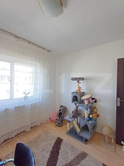 Apartament cu 3 camere decomandat, mobilat în Câmpia Turzii