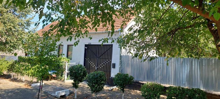 Casă cu 2 camere în Bata
