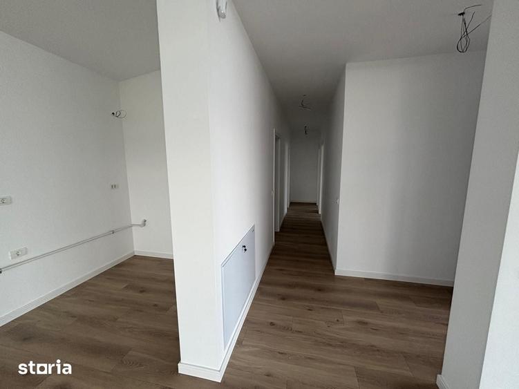 Casă cu 3 camere cu Teren 607 Mp în Berceni