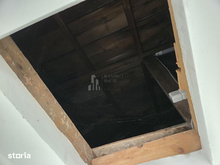 Casă cu 5 camere decomandat cu Teren 230 Mp în Giurgiului