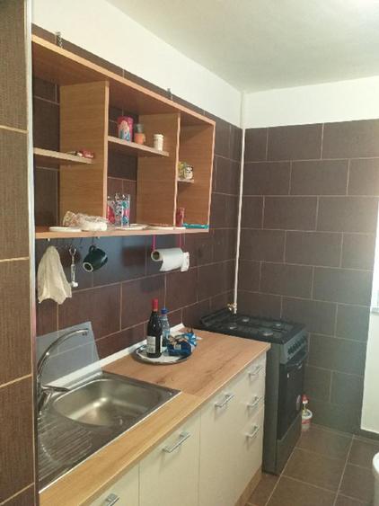 Apartament cu 2 camere decomandat în Apusului