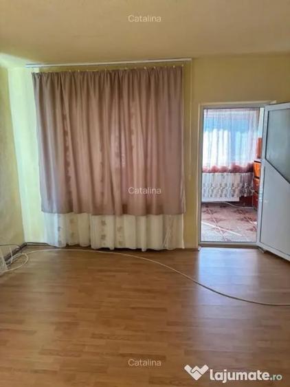 Casă cu 4 camere cu Teren 20 Mp în Diaconești