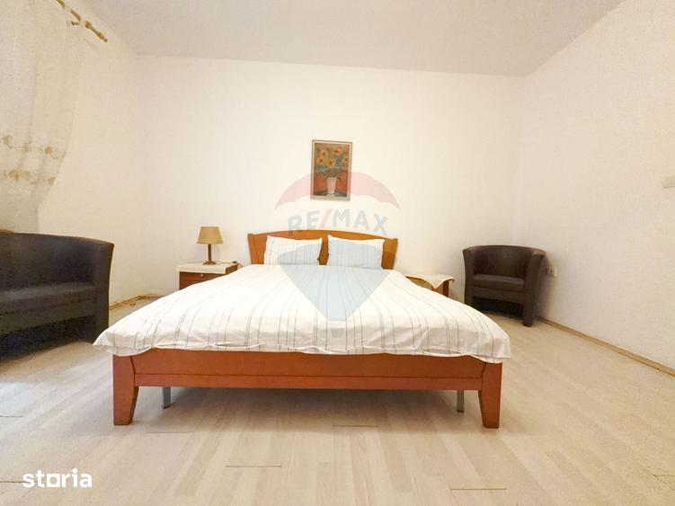 Spațiu comercial, de 303 mp, în Girocului