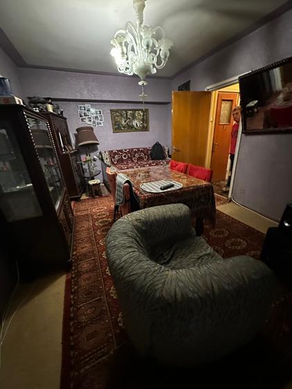 Apartament cu 4 camere semidecomandat în Lujerului