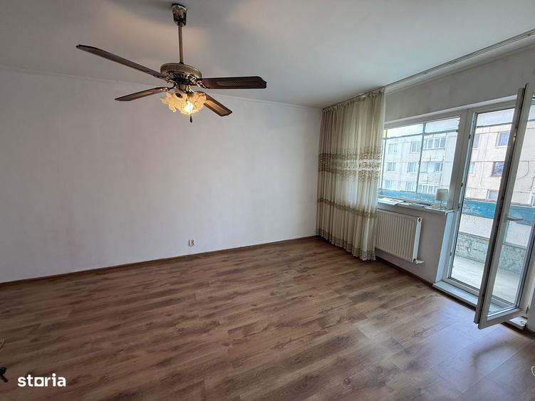 Apartament cu 2 camere decomandat, mobilat în Moinești