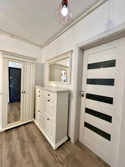 Apartament cu 2 camere semidecomandat în Florești