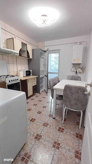 Apartament cu 3 camere decomandat în Târgu Cucu