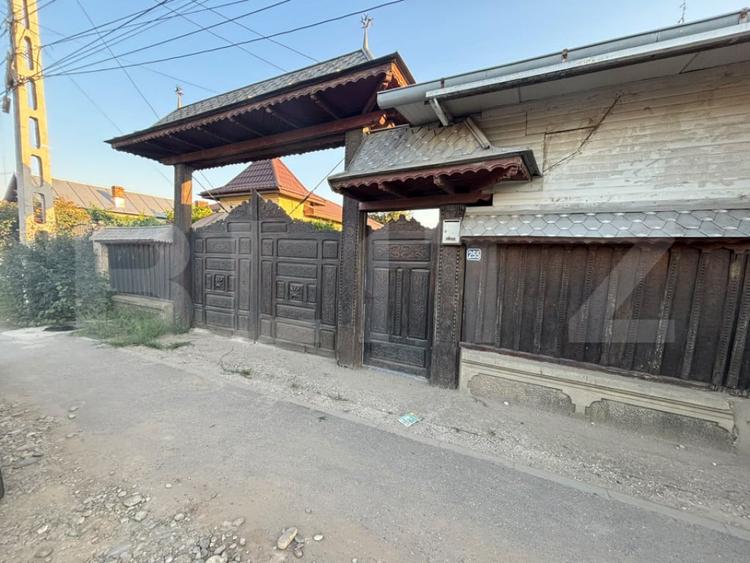 Casă cu 4 camere cu Teren 600 Mp în Băleni