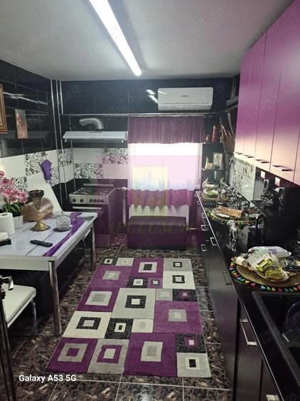 Apartament cu 2 camere decomandat în Văcăresti