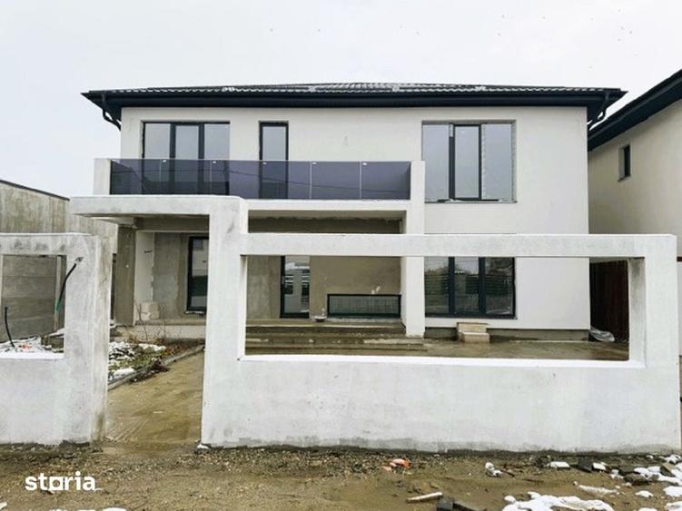 Casă cu 5 camere cu Teren 586 Mp în Slătioara