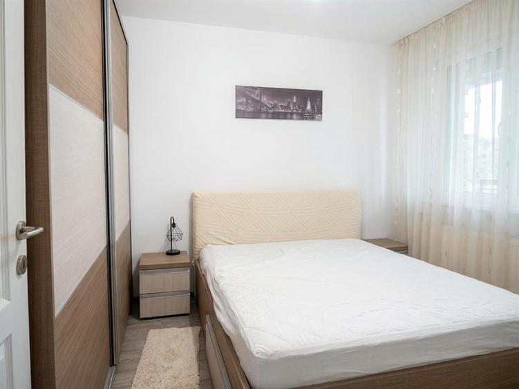 Apartament cu 2 camere decomandat în Rogerius