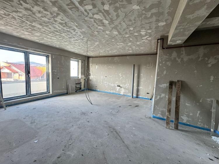 Apartament cu 2 camere decomandat în Vest