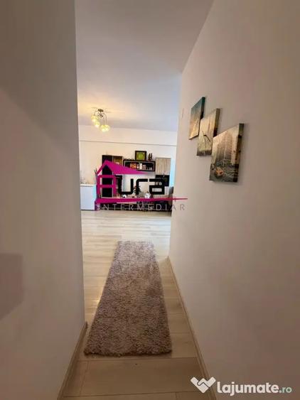 Apartament cu 2 camere decomandat în Peco
