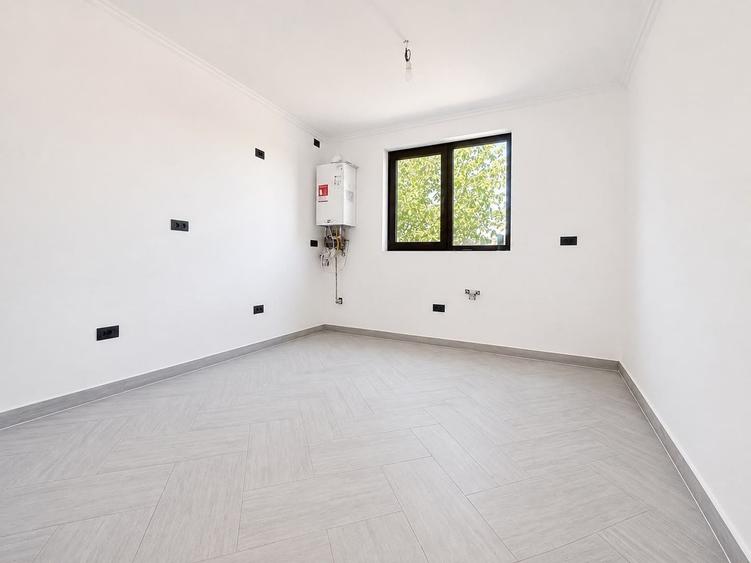 Duplex cu 4 camere cu Canalizare în Moșnița Nouă