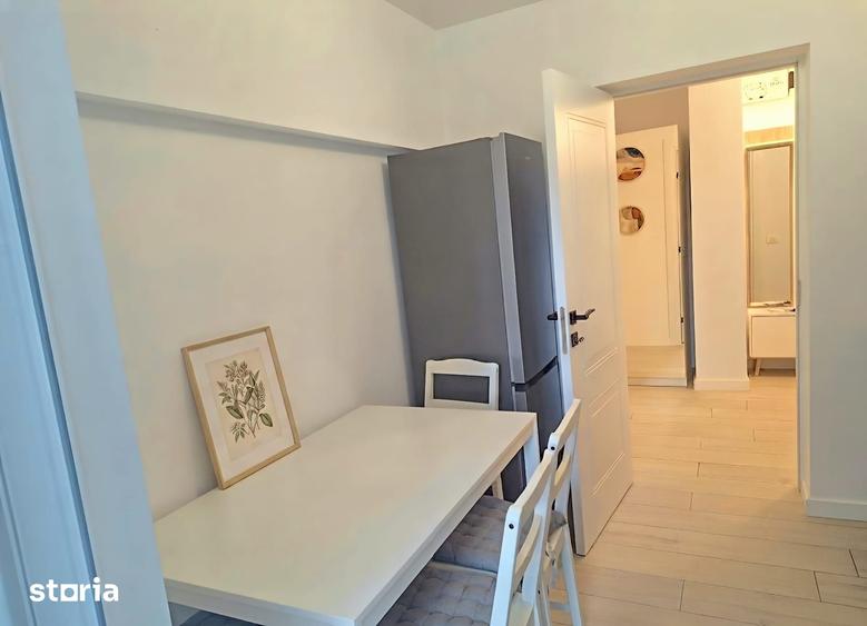 Apartament cu 2 camere decomandat, mobilat în Delfinariu