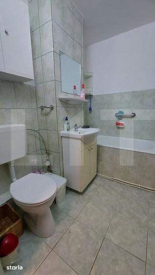 Apartament cu 3 camere decomandat în Simeria