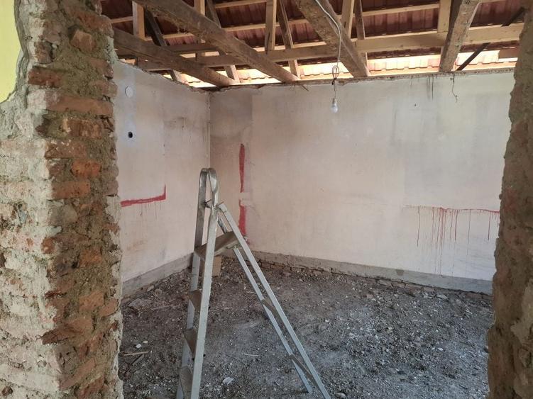 Casă cu 4 camere în Gârbova