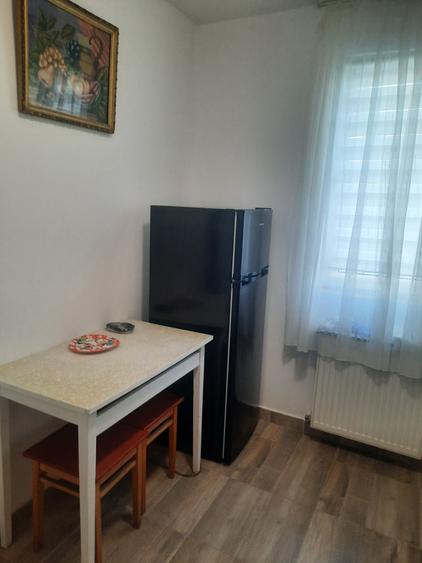 Apartament cu 2 camere decomandat în Florești