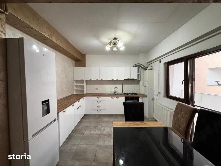 Apartament cu 3 camere decomandat, mobilat în Central