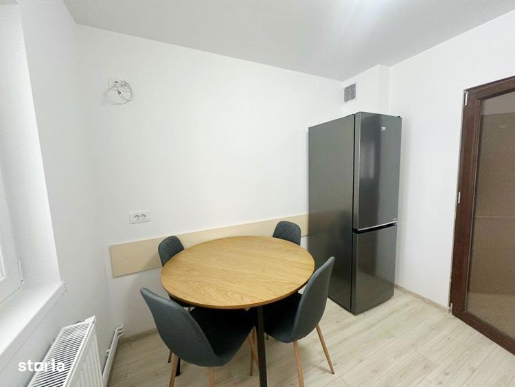 Apartament cu 2 camere, mobilat în Calea București
