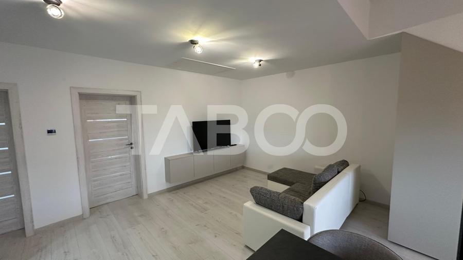Apartament cu 3 camere decomandat, mobilat în Ștrand