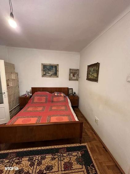 Casă cu 3 camere cu Teren 300 Mp în Central