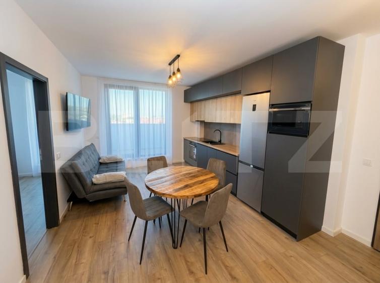 Apartament cu 3 camere semidecomandat, mobilat în Mărăști