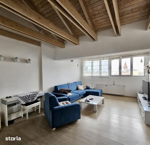 Apartament cu 4 camere în Complex Studențesc